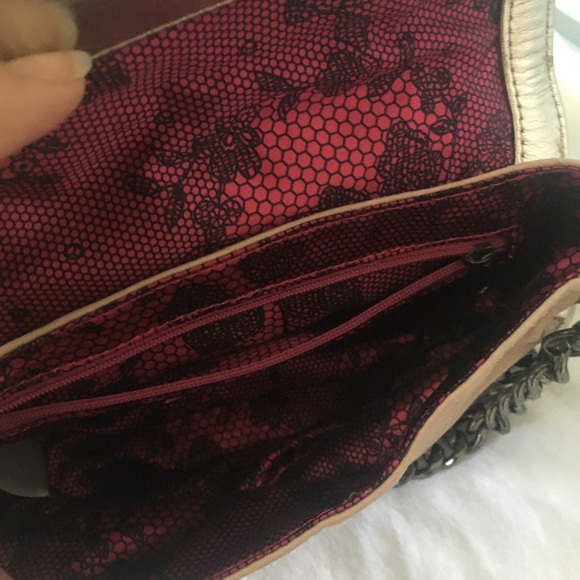 Betsy Johnson Baguette - Picture 5 of 6